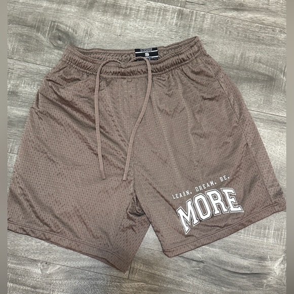 Alphalete LDB MORE MESH SHORT 6” - Small - Picture 4 of 6